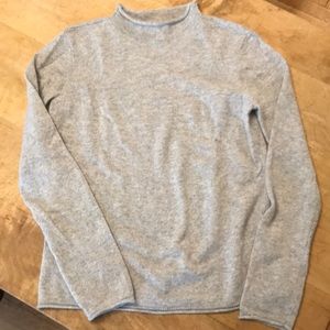 Neiman Marcus Cashmere Sweater